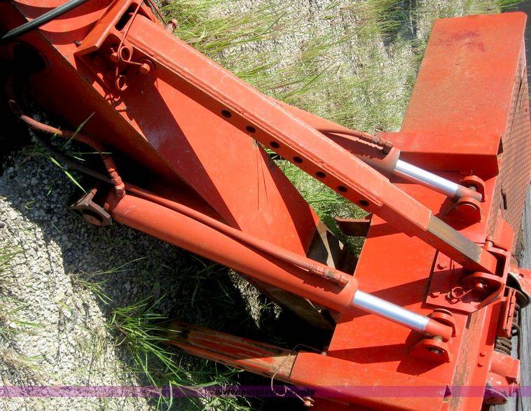 image for item 8481 1988 Landoll model 345-31 20-ton trailer with winch