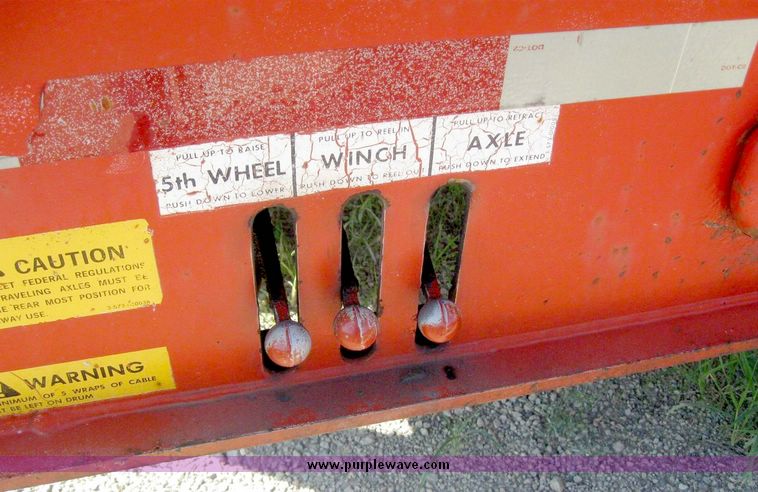 image for item 8481 1988 Landoll model 345-31 20-ton trailer with winch