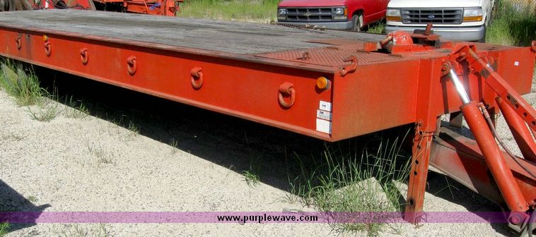 image for item 8483 1989 Landoll model 345-31 20-ton trailer with winch