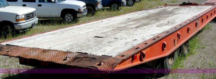 image for item 8483 1989 Landoll model 345-31 20-ton trailer with winch