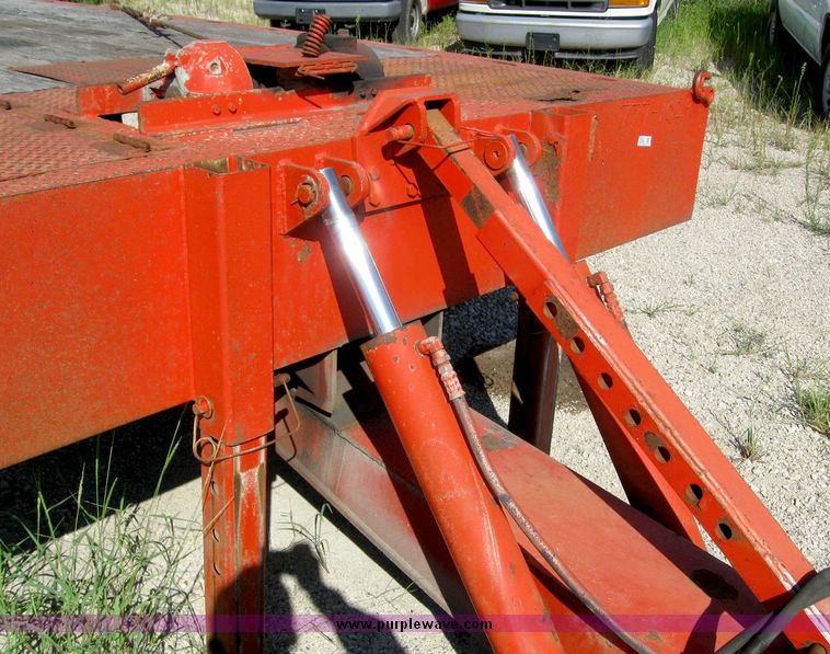 image for item 8483 1989 Landoll model 345-31 20-ton trailer with winch