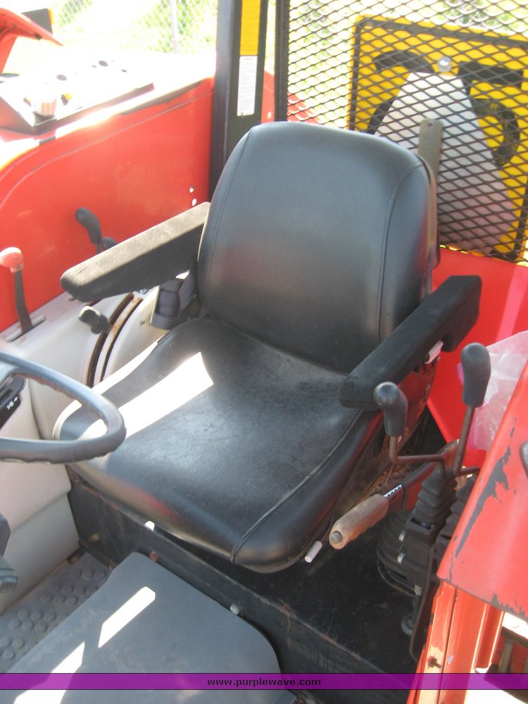 image for item 8501 1994 New Holland 6640SL tractor