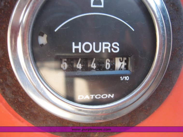 image for item 8501 1994 New Holland 6640SL tractor