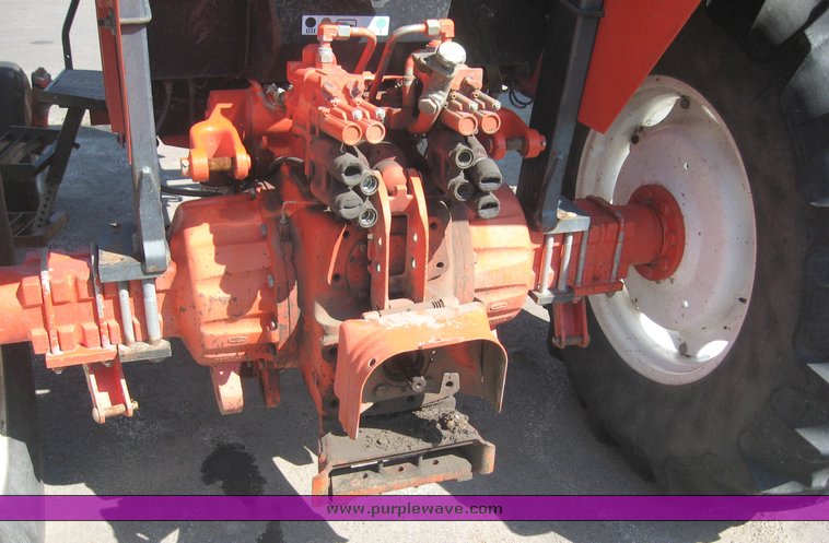 image for item 8502 1993 New Holland 6640SL tractor