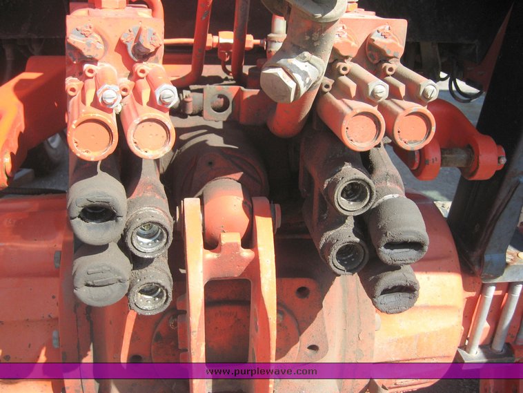 image for item 8502 1993 New Holland 6640SL tractor