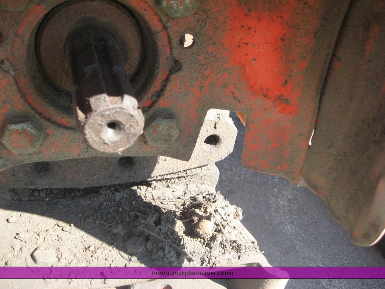 image for item 8502 1993 New Holland 6640SL tractor