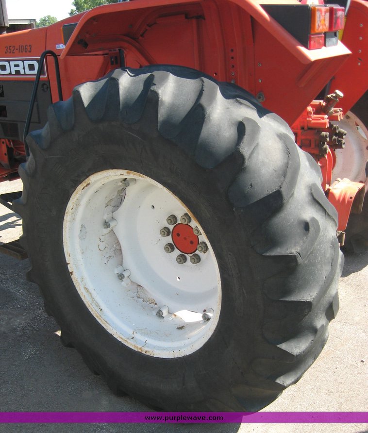 image for item 8502 1993 New Holland 6640SL tractor