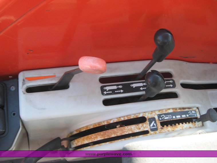 image for item 8502 1993 New Holland 6640SL tractor