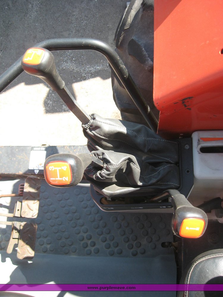 image for item 8502 1993 New Holland 6640SL tractor