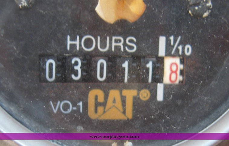 image for item 8502 1993 New Holland 6640SL tractor