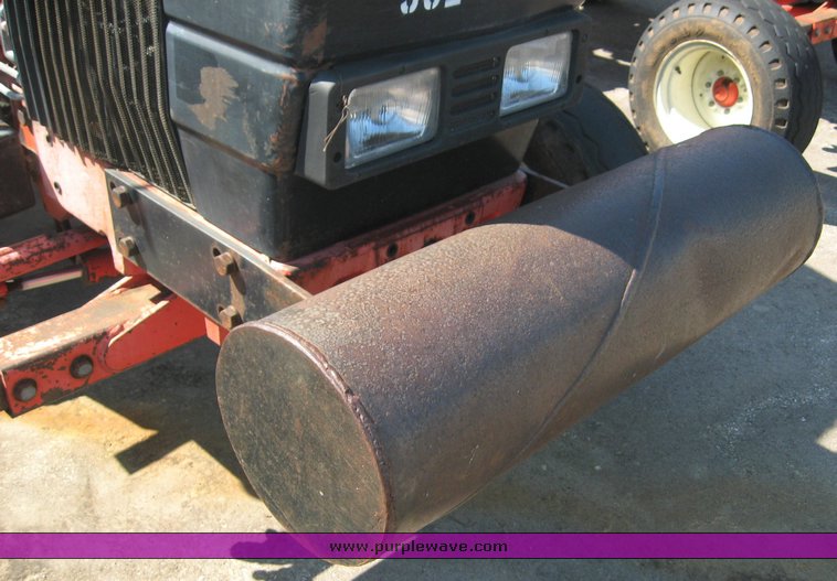 image for item 8503 1996 New Holland 6640SL tractor