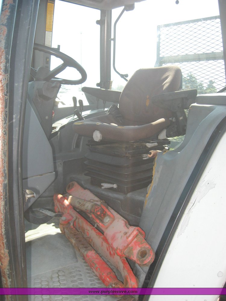 image for item 8503 1996 New Holland 6640SL tractor