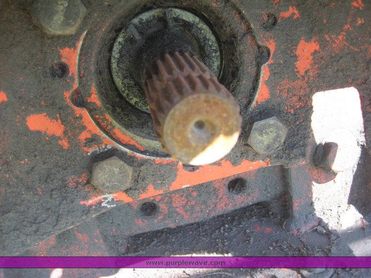 image for item 8504 1996 New Holland 6640SL tractor