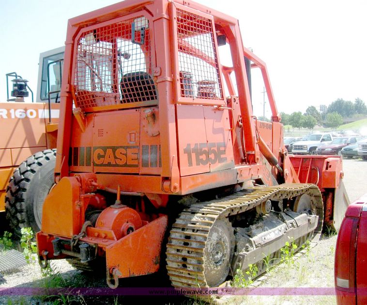 image for item 8516 1989 Case 1155E crawler tractor loader