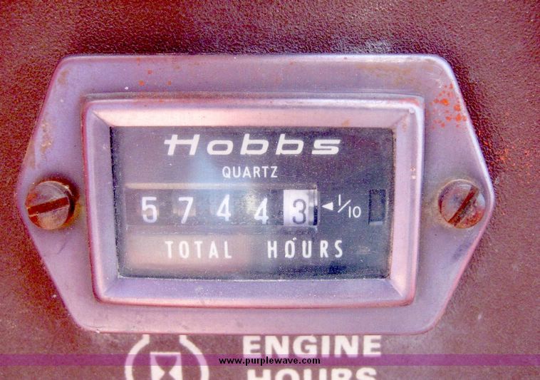 image for item 8516 1989 Case 1155E crawler tractor loader