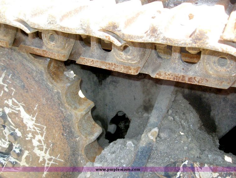 image for item 8516 1989 Case 1155E crawler tractor loader