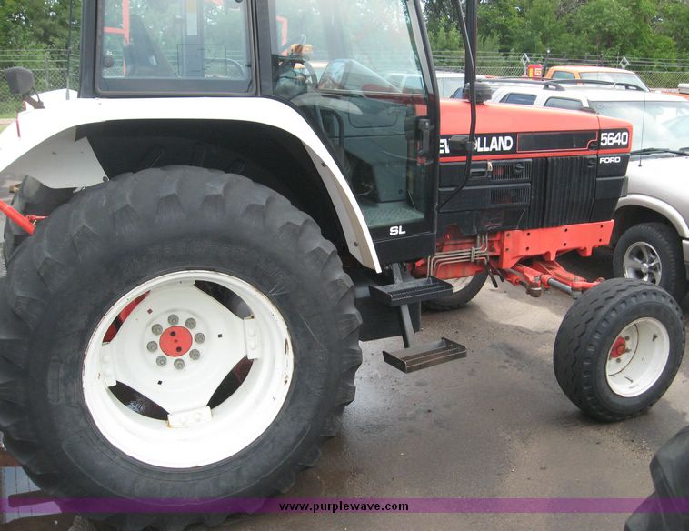 image for item 8568 1998 New Holland 5640SL tractor