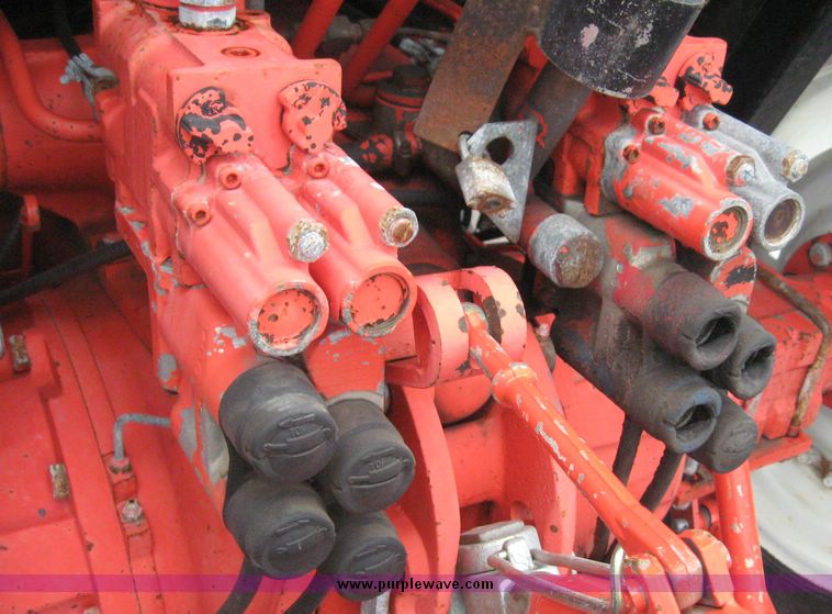 image for item 8568 1998 New Holland 5640SL tractor