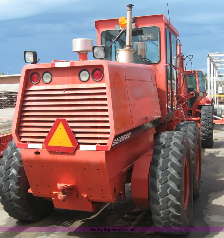 image for item 8570 1996 Galion articulated motor grader