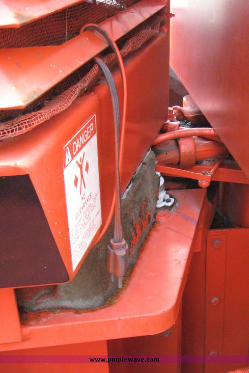 image for item 8570 1996 Galion articulated motor grader