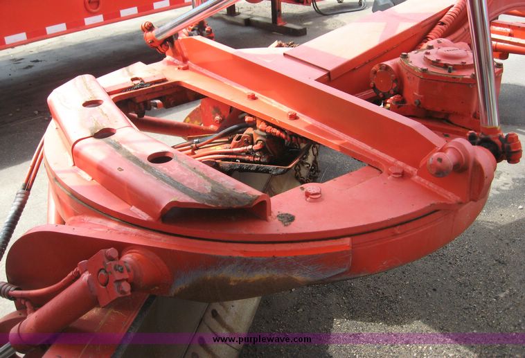 image for item 8570 1996 Galion articulated motor grader