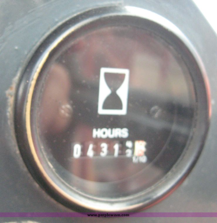 image for item 8570 1996 Galion articulated motor grader