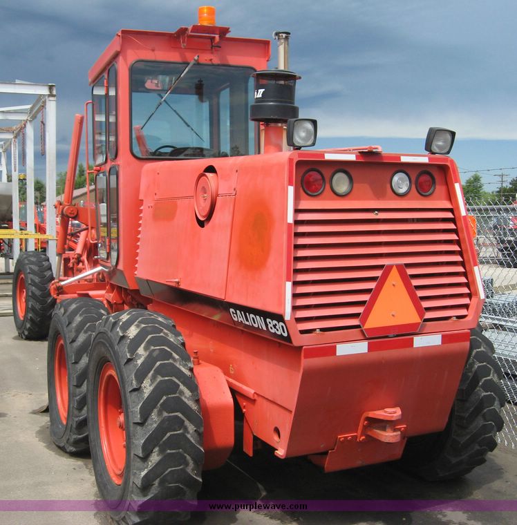 image for item 8571 1995 Galion articulated motor grader