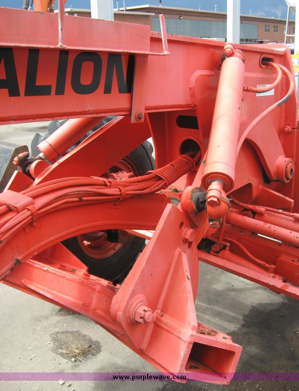 image for item 8571 1995 Galion articulated motor grader