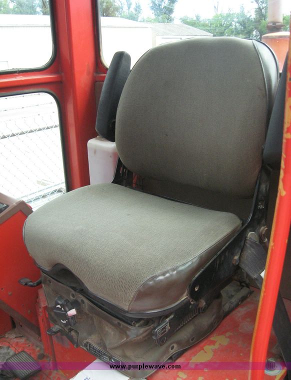 image for item 8571 1995 Galion articulated motor grader