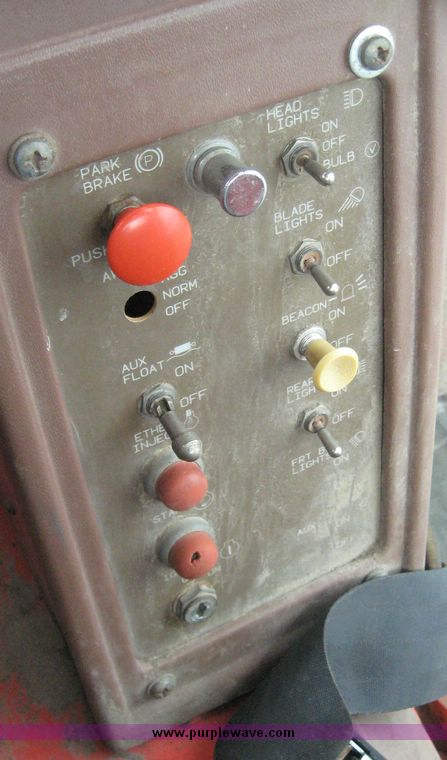 image for item 8571 1995 Galion articulated motor grader