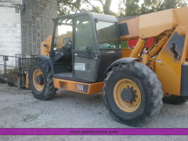 image for item 1100 2003 Mustang 944 telehandler