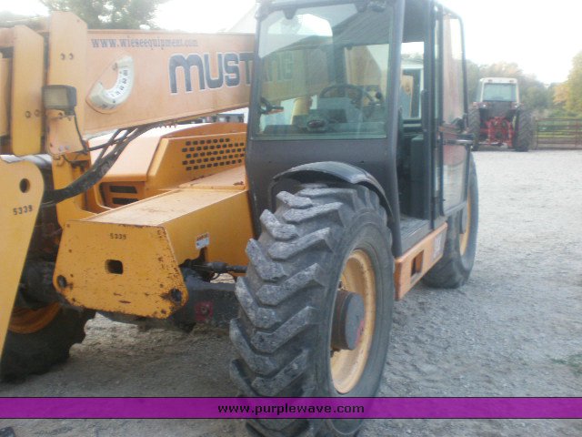 image for item 1100 2003 Mustang 944 telehandler