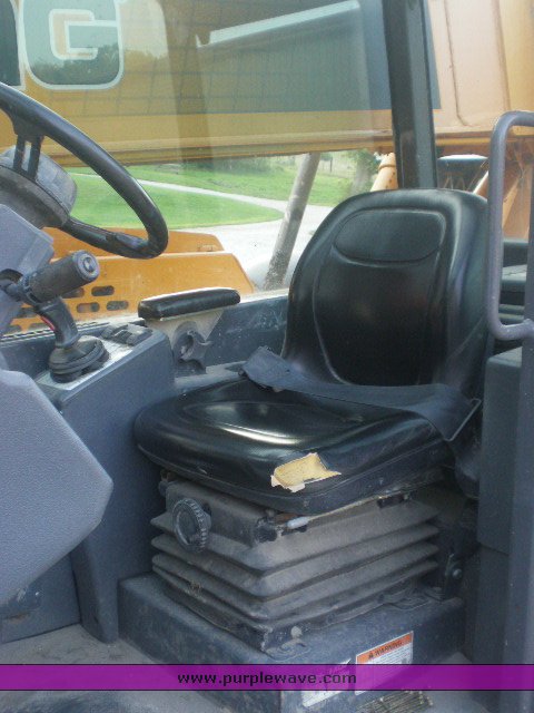 image for item 1100 2003 Mustang 944 telehandler