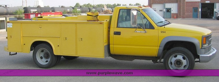 image for item 1200 1999 Chevrolet C3500-HD with service bed