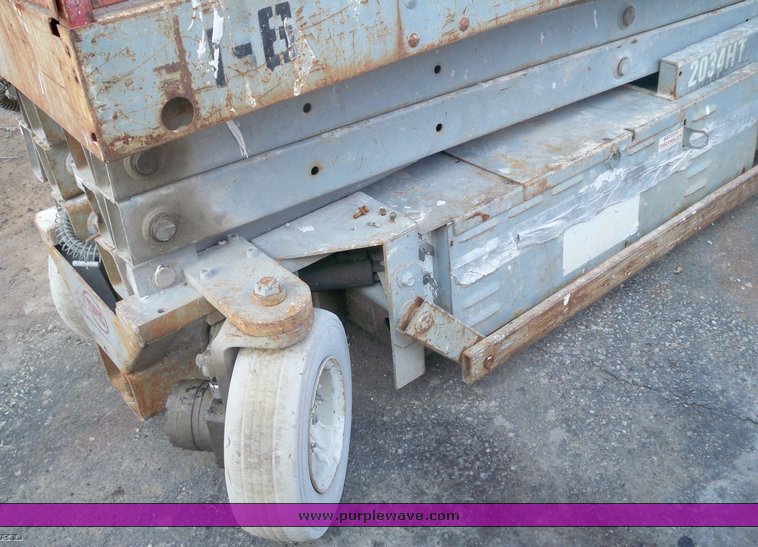 image for item 3426 Mec 2034HT man lift