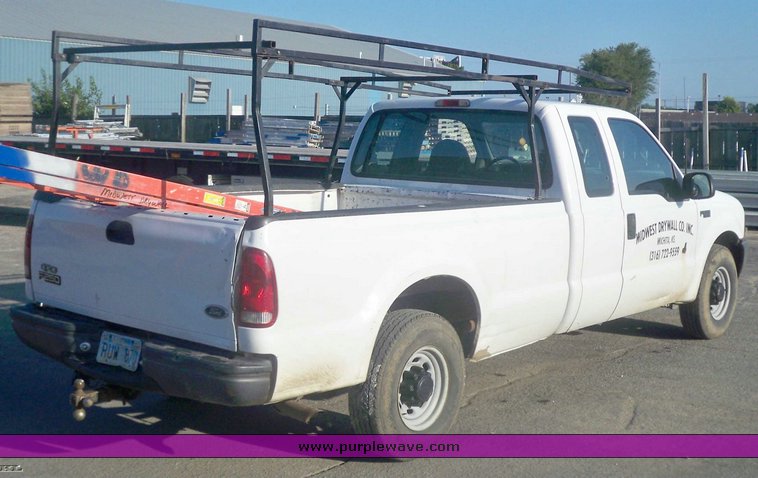 image for item 3428 1999 Ford F250 Super Duty pickup truck