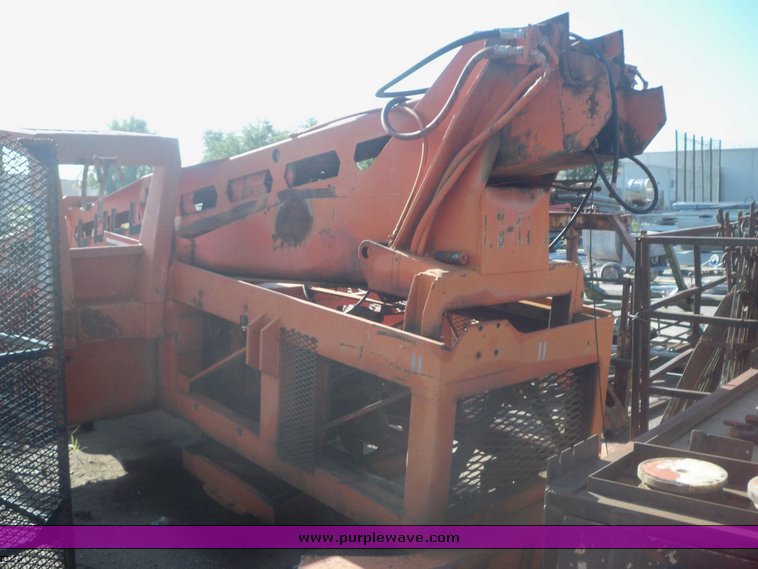 image for item 3429 Lull telehandler frame