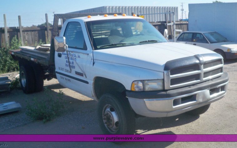 image for item 3430 1998 Dodge Ram 3500 dually pickup truck