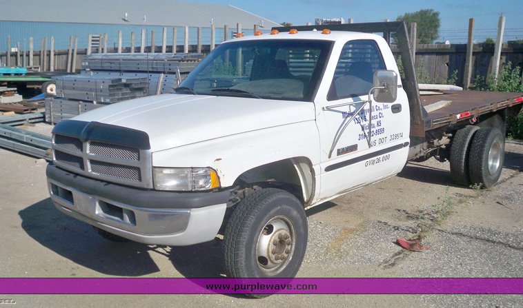 image for item 3430 1998 Dodge Ram 3500 dually pickup truck