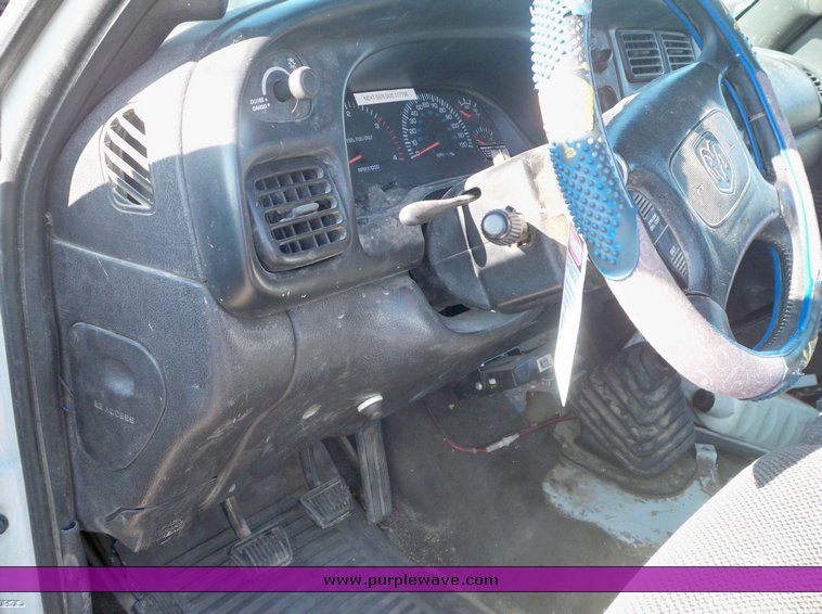 image for item 3430 1998 Dodge Ram 3500 dually pickup truck