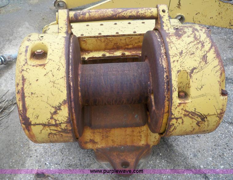 image for item 3444 Carco 80PS F1110 winch