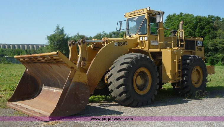 image for item 4031 1984 Caterpillar 988B wheel loader