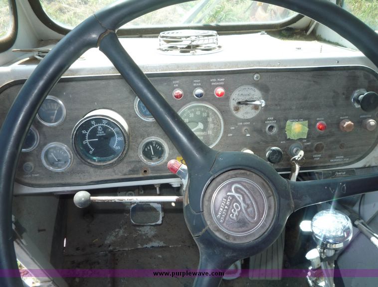 image for item 4033 1975 Grove 50-1 hydraulic crane