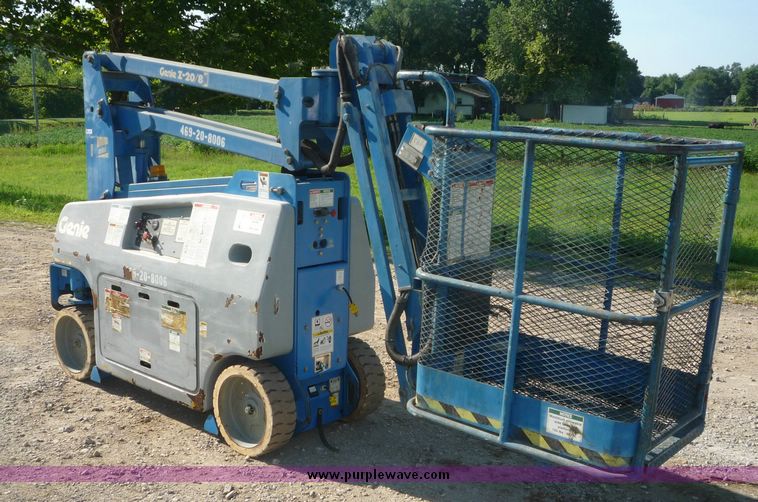 image for item 4036 1998 Genie Z-2018 boomlift