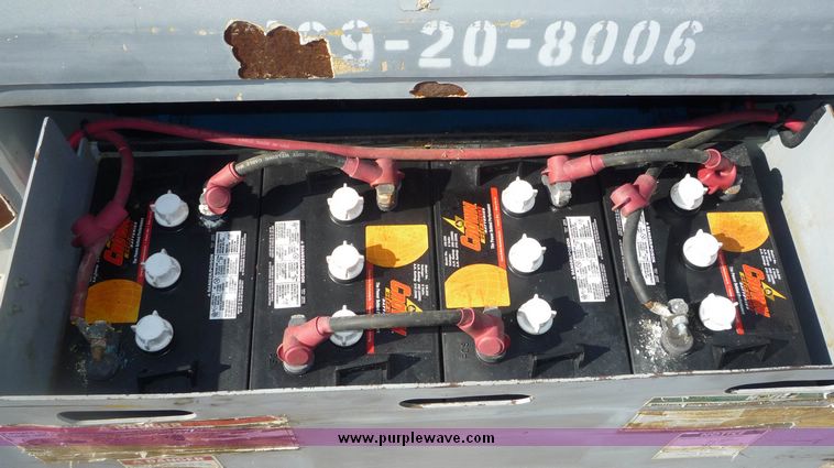 image for item 4036 1998 Genie Z-2018 boomlift