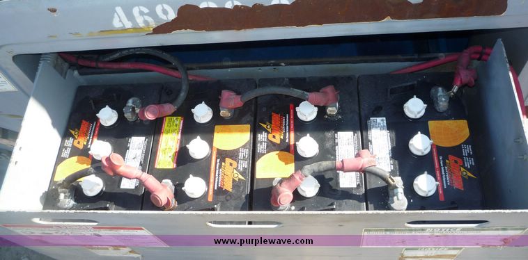 image for item 4036 1998 Genie Z-2018 boomlift