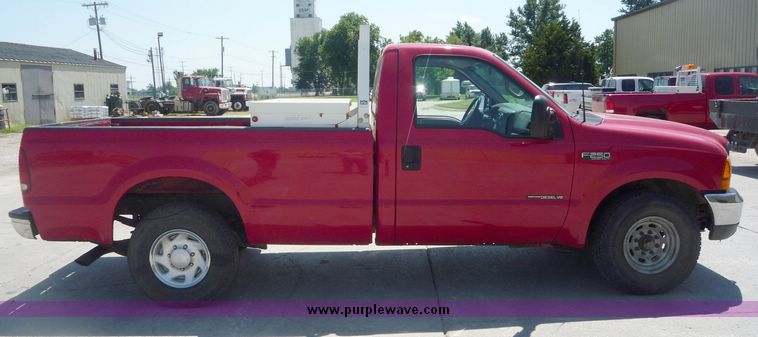 image for item 4045 2000 Ford F250 Super Duty pickup truck