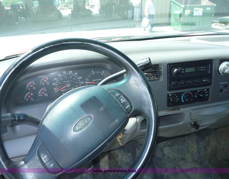 image for item 4045 2000 Ford F250 Super Duty pickup truck