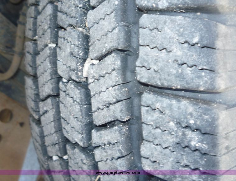 image for item 4045 2000 Ford F250 Super Duty pickup truck