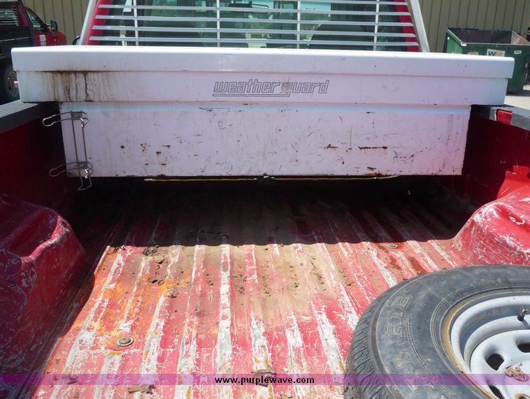 image for item 4045 2000 Ford F250 Super Duty pickup truck